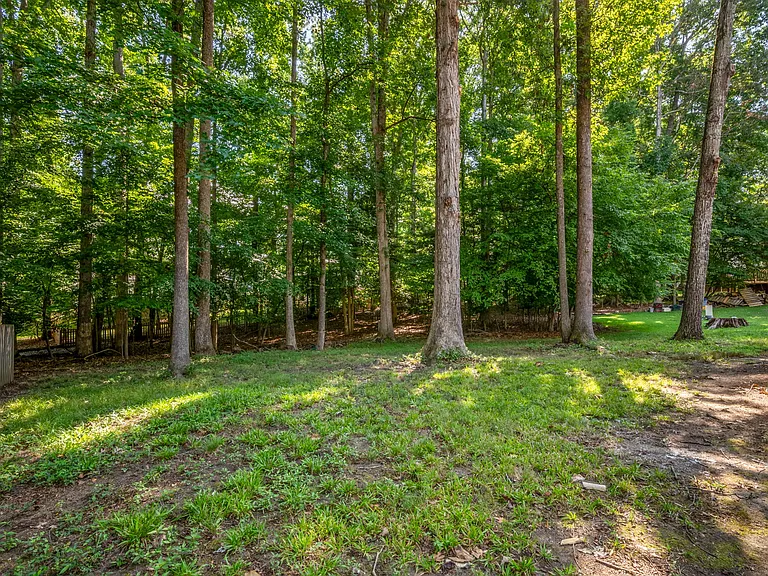 5700 Standing Oak Rd — Photo 5