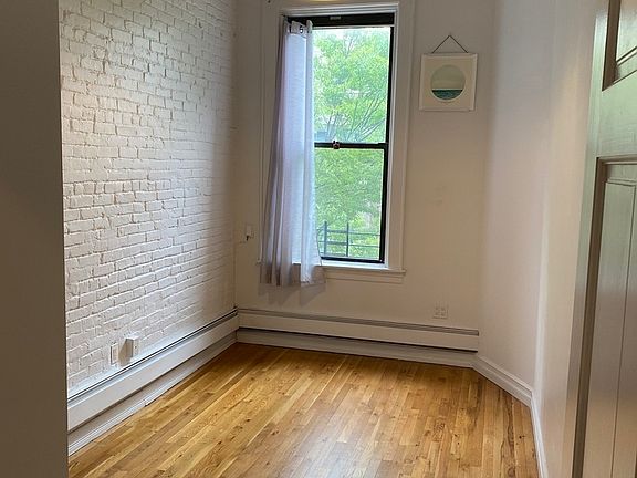 5th image of 279 Greene Ave APT 3