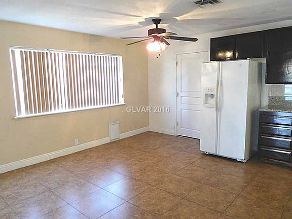4th image of 801 Ann Dr