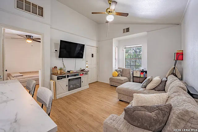 Woodside Ph I II — Photo 3