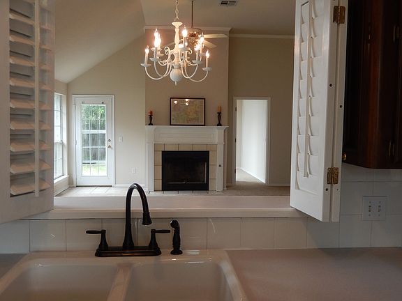 3rd image of 1204 Newbury Dr