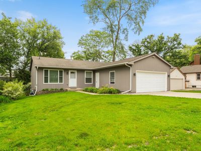 3112 Cedar Ter, Island Lake, IL, 60042