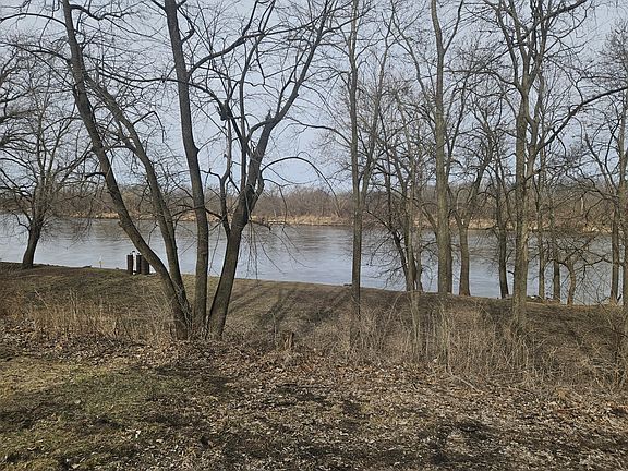 2nd image of 167 Witmer Rd