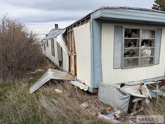 4th image of 359 Jim Rd