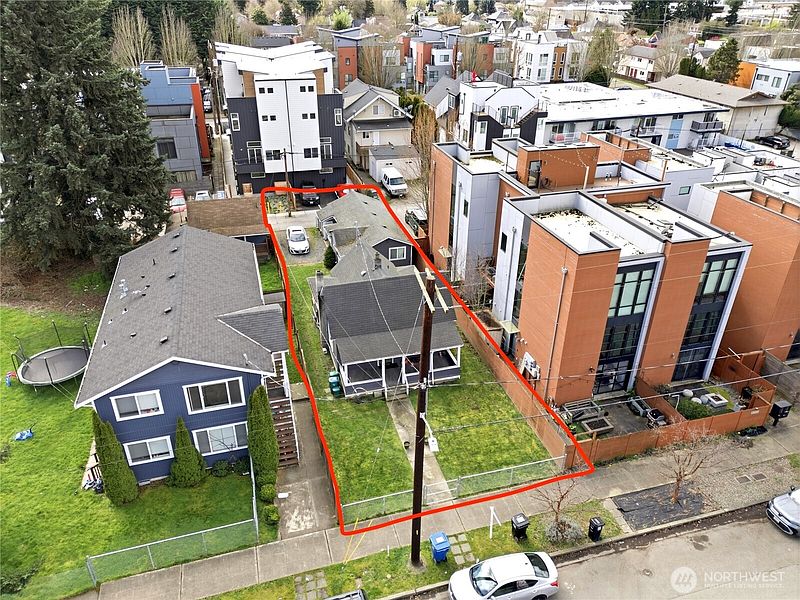 2nd image of 547 S Sullivan Street