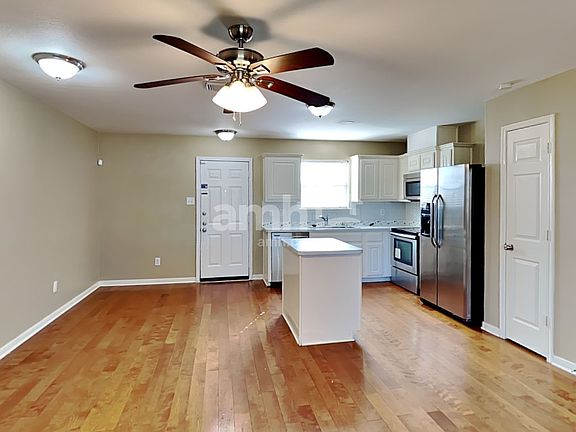 3rd image of 4403 Thistle Pond Ct