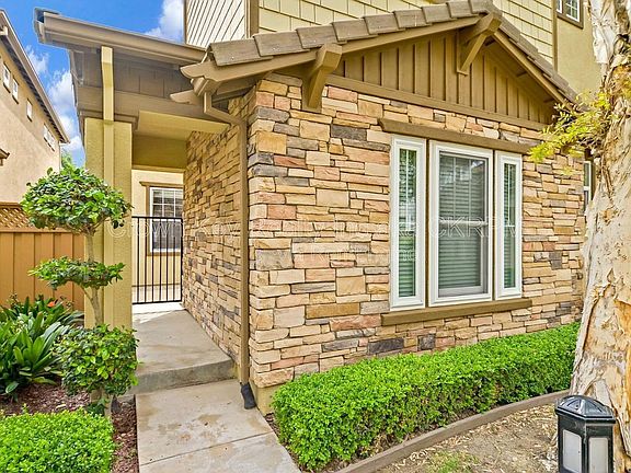 5th image of 171 W Santa Barbara Way