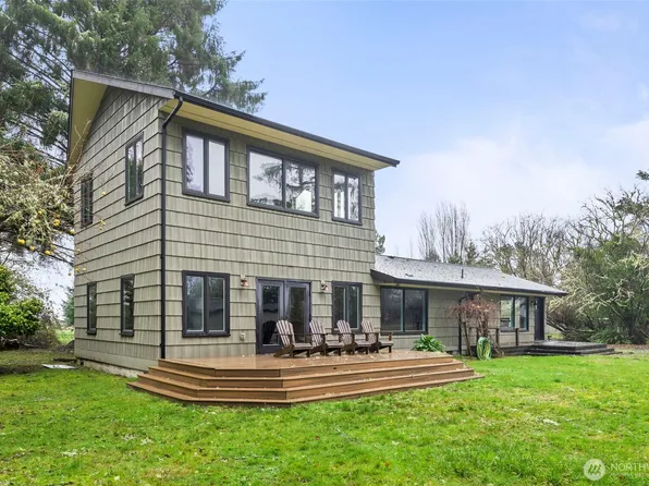 4525 Eighth Street, Tokeland, WA 98590