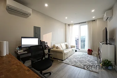 Rented by Rennit Inc.