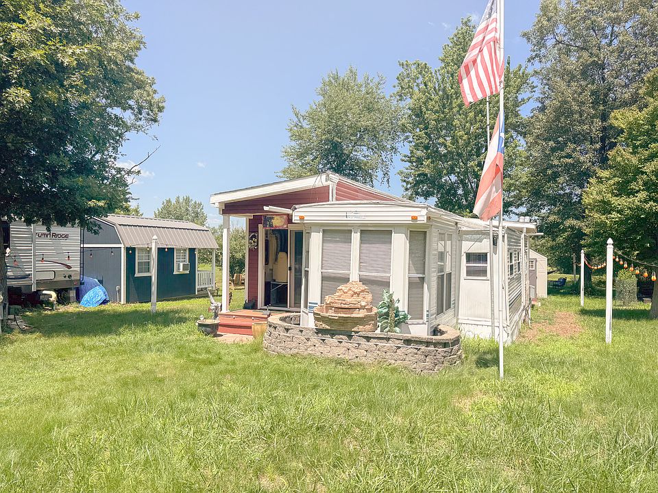 1st image of 25/152 Woodhaven Dr E