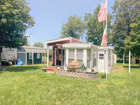 25/152 Woodhaven Dr E, Sublette, IL 61367