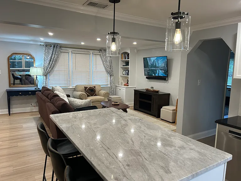 457 Heman Dr — Photo 10