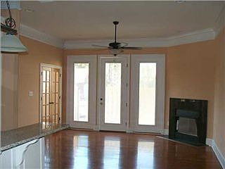 2nd image of 944 Grant Park Dr