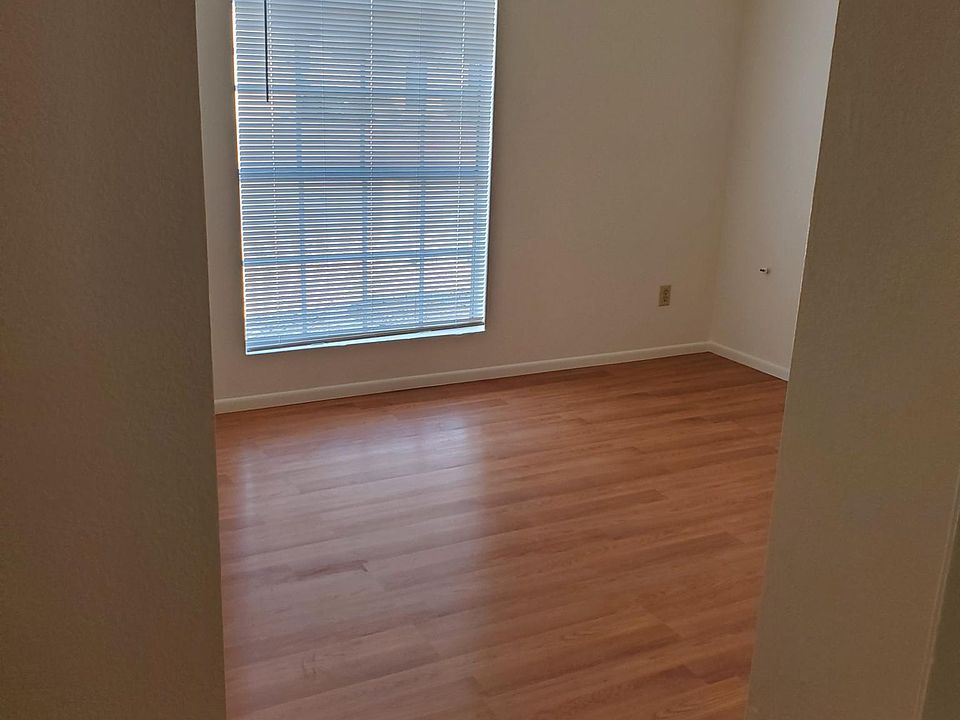 1st image of 4413 E Briarwood Ter