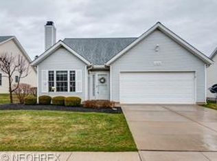 15070 Woodsong Dr, Middlefield, OH 44062
