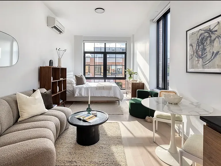 979 Pacific St #6G — Photo 1
