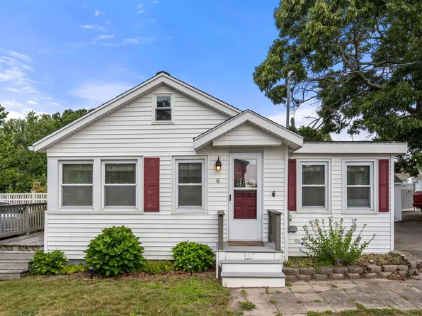 6 Circle Drive, Wareham, MA 02571