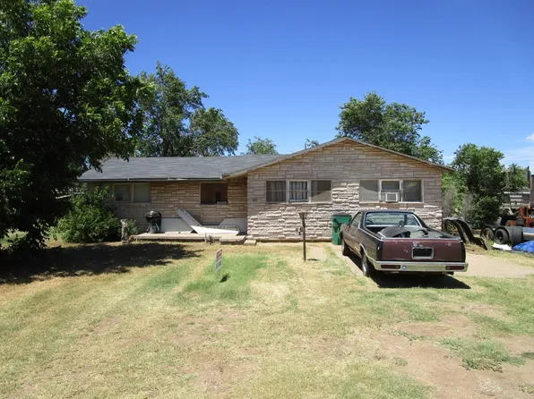 109 E 14th St, Quanah, TX 79252