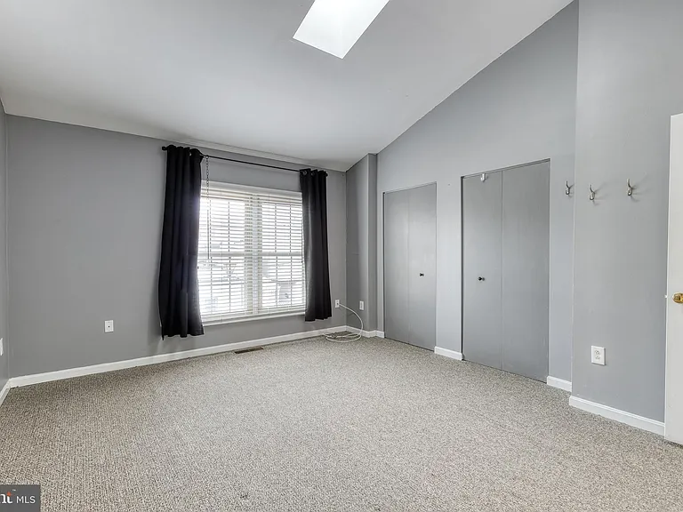 2816 Elliott St — Photo 24