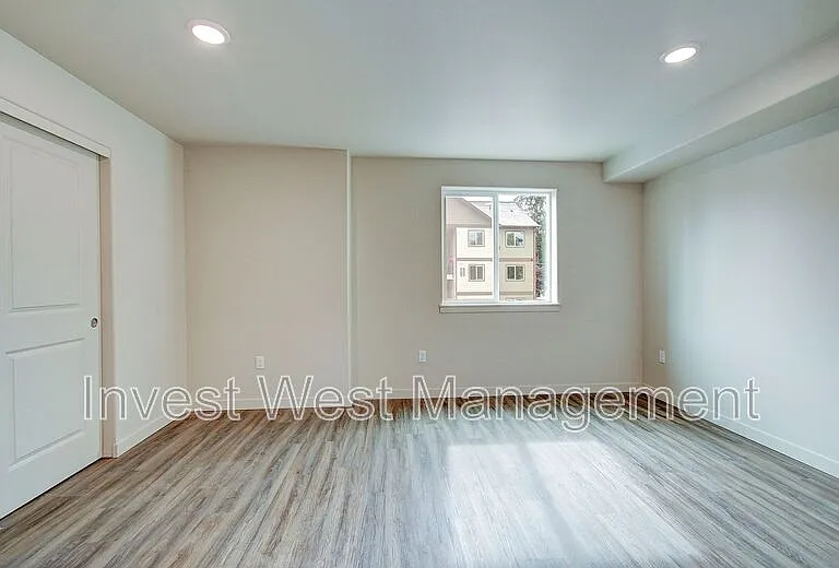 404 NE 117th Ave #107 — Photo 21