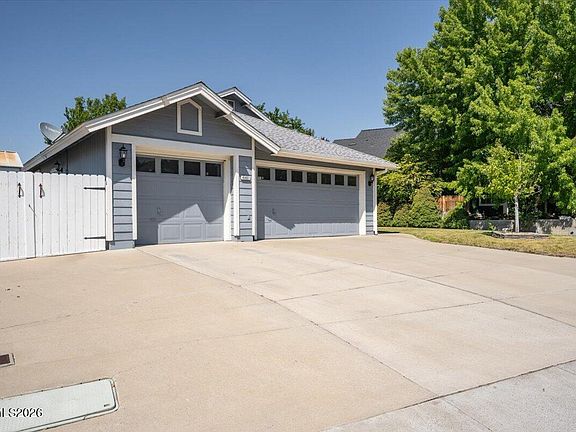 3rd image of 4401 Garratt Cir