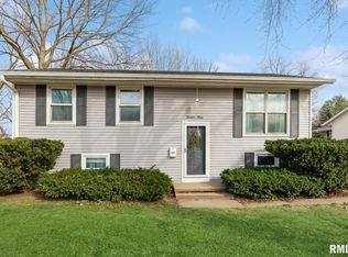 1440 16th Ave, Camanche, IA 52730