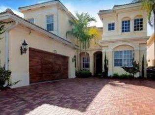 19432 NE 15th Ct, Miami, FL 33179