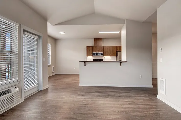River Ridge Apartments — Photo 55
