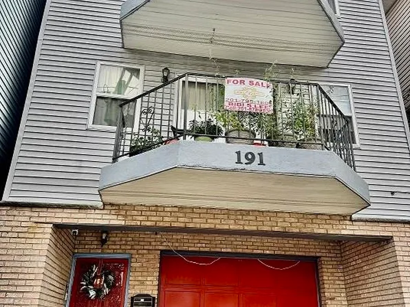 191 Griffith St, Jersey City, NJ 07307