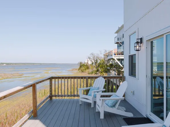465 Atkinson Point Road, Surf City, NC 28445