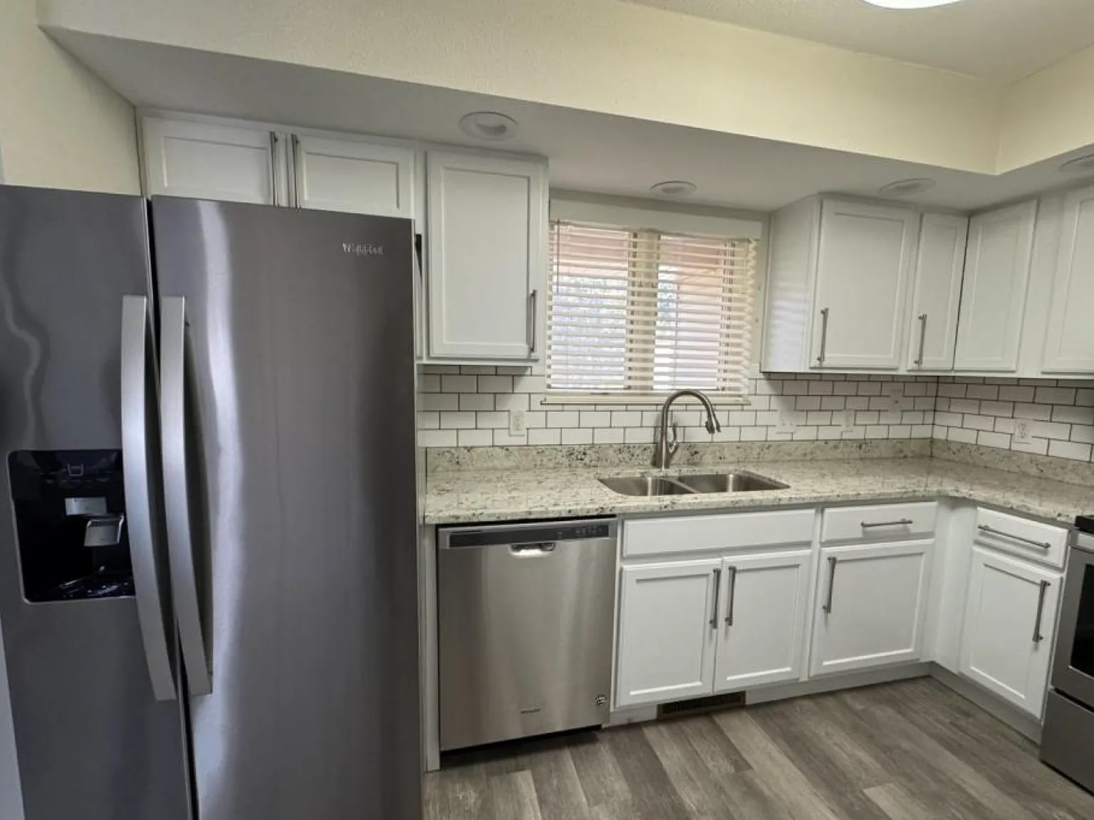 2 bed, 1204 sqft, $2,534 — Photo 3
