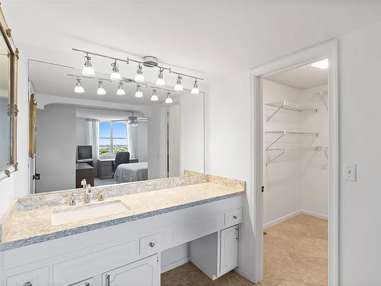 5200 N Ocean Blvd #710B — Photo 25