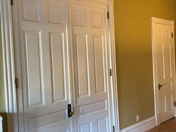 Entrance to the apartment - large double doors