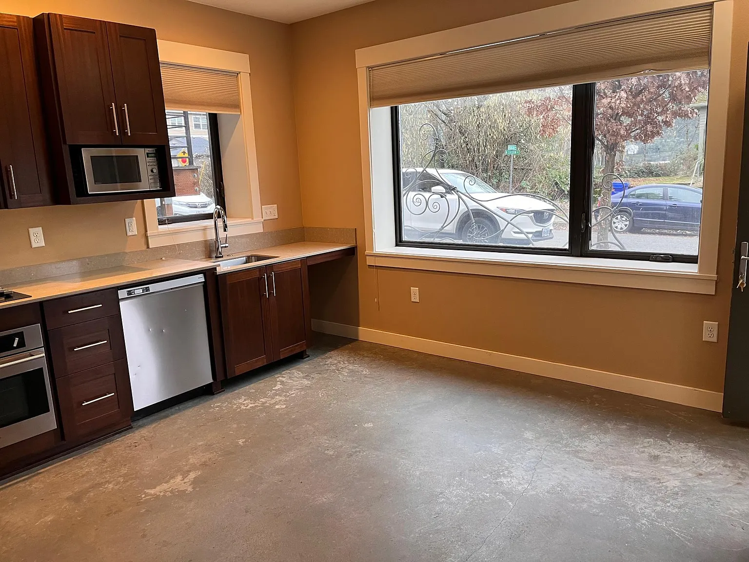 8905 N Edison St — Photo 3