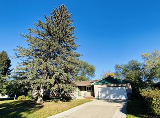 614 N Main St, Ipswich, SD 57451