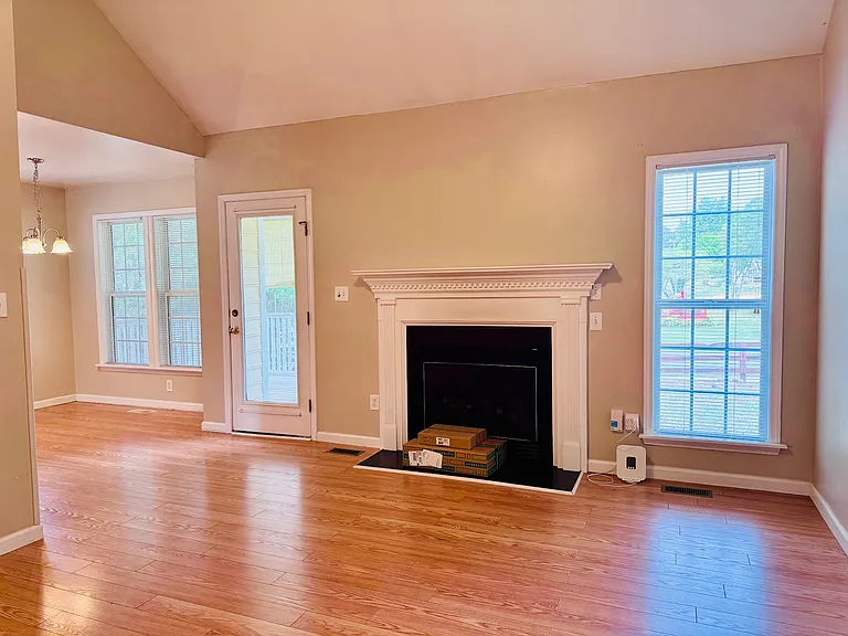 320 Springside Dr — Photo 13
