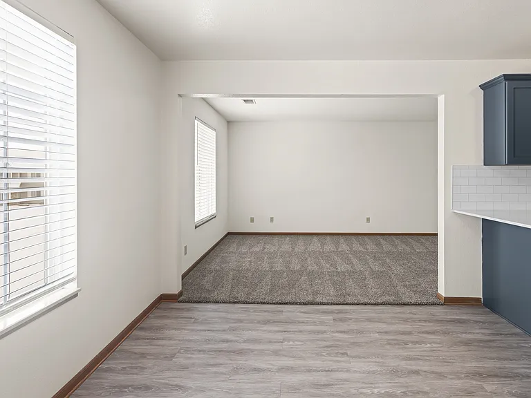 Meadow Springs Apartments — Photo 6