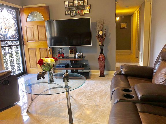 2nd image of 8218 Candleglow Ln
