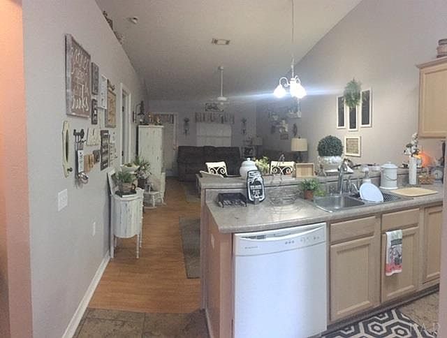 1st image of 8001 Stonebrook Dr