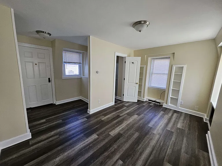 19 Negus St #5 — Photo 8