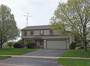 520 Greenfield Dr, Maumee, OH 43537