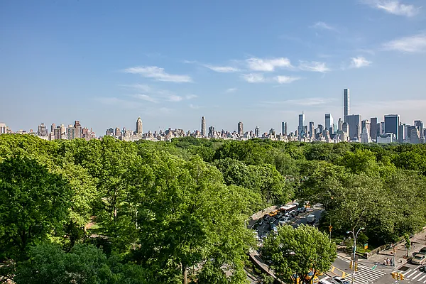 Sold by Fox Residential Group | media 24