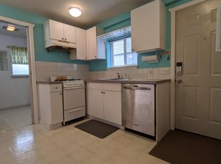 567 Aloha St #B, Seattle, WA 98109