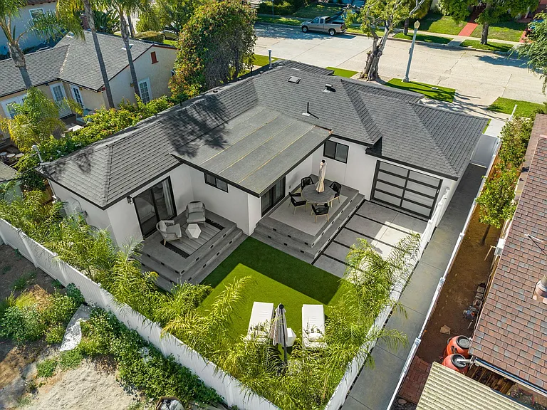 1217 Wilbur Ave — Photo 34