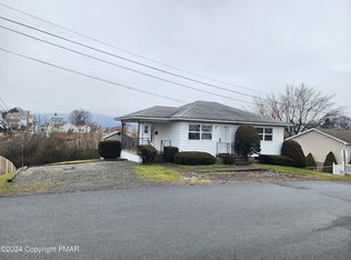 106 E Oak St, Pittston, PA 18640