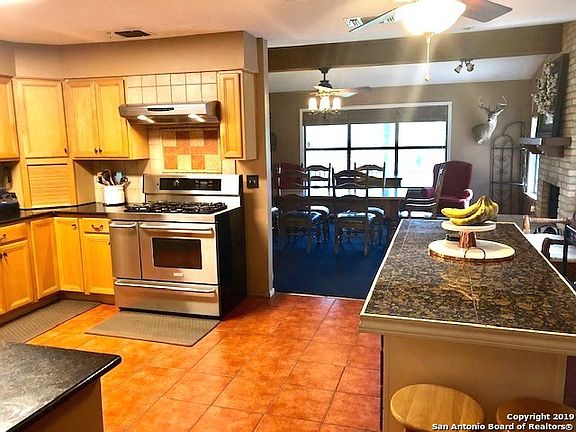 5th image of 4152 Hickory Haven Dr