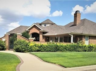 12 W Lakeshore Dr, Ransom Canyon, TX 79366