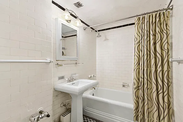 Rented by Corcoran | media 18