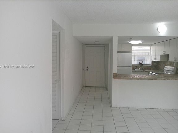 5th image of 461 SW 7th St APT 5