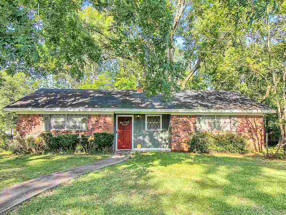 1st image of 515 Blanton Pl
